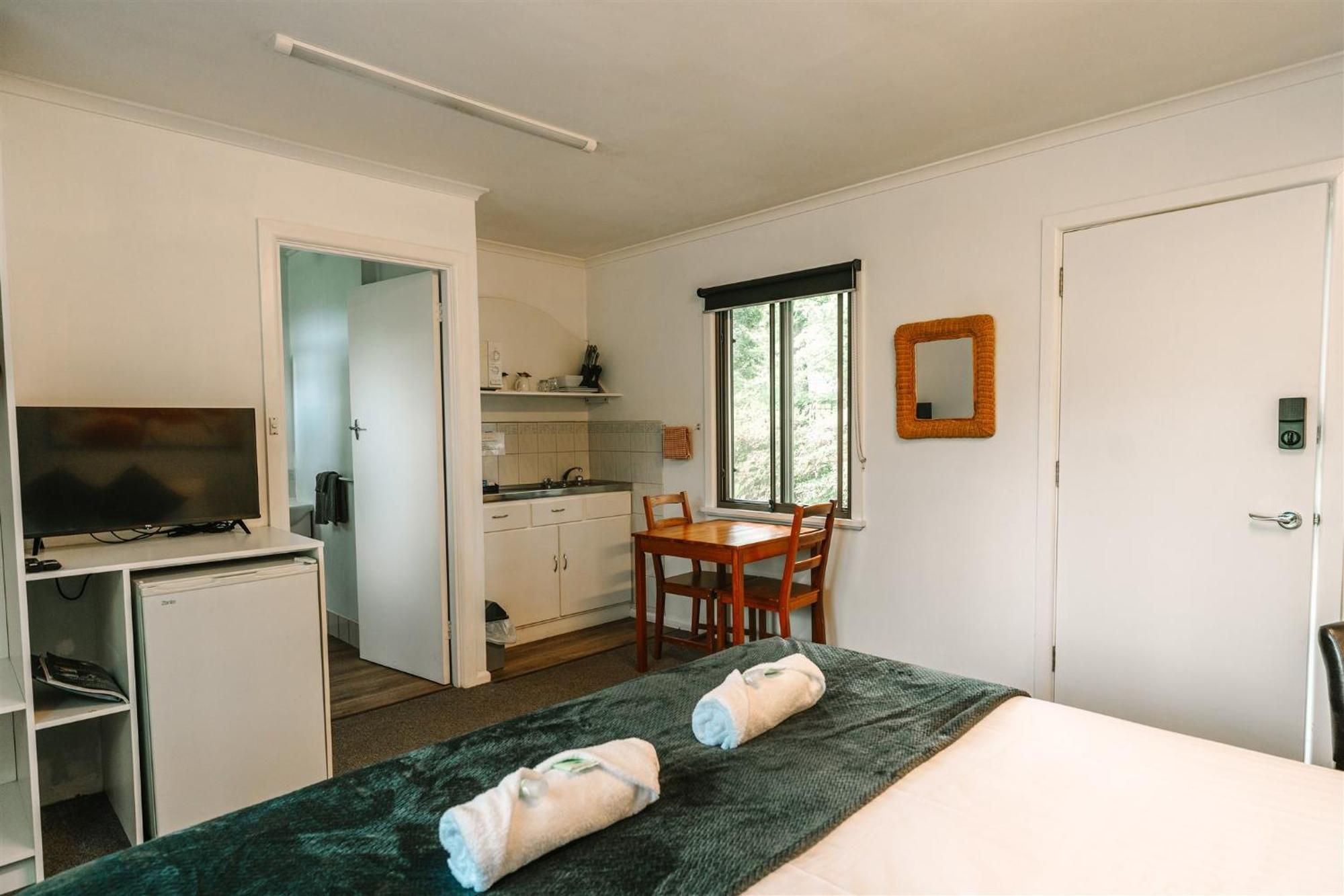 Alpine Riverside Cottages Porepunkah Luaran gambar