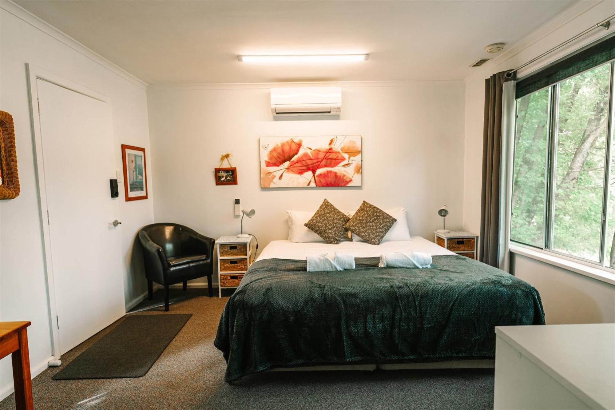 Alpine Riverside Cottages Porepunkah Luaran gambar