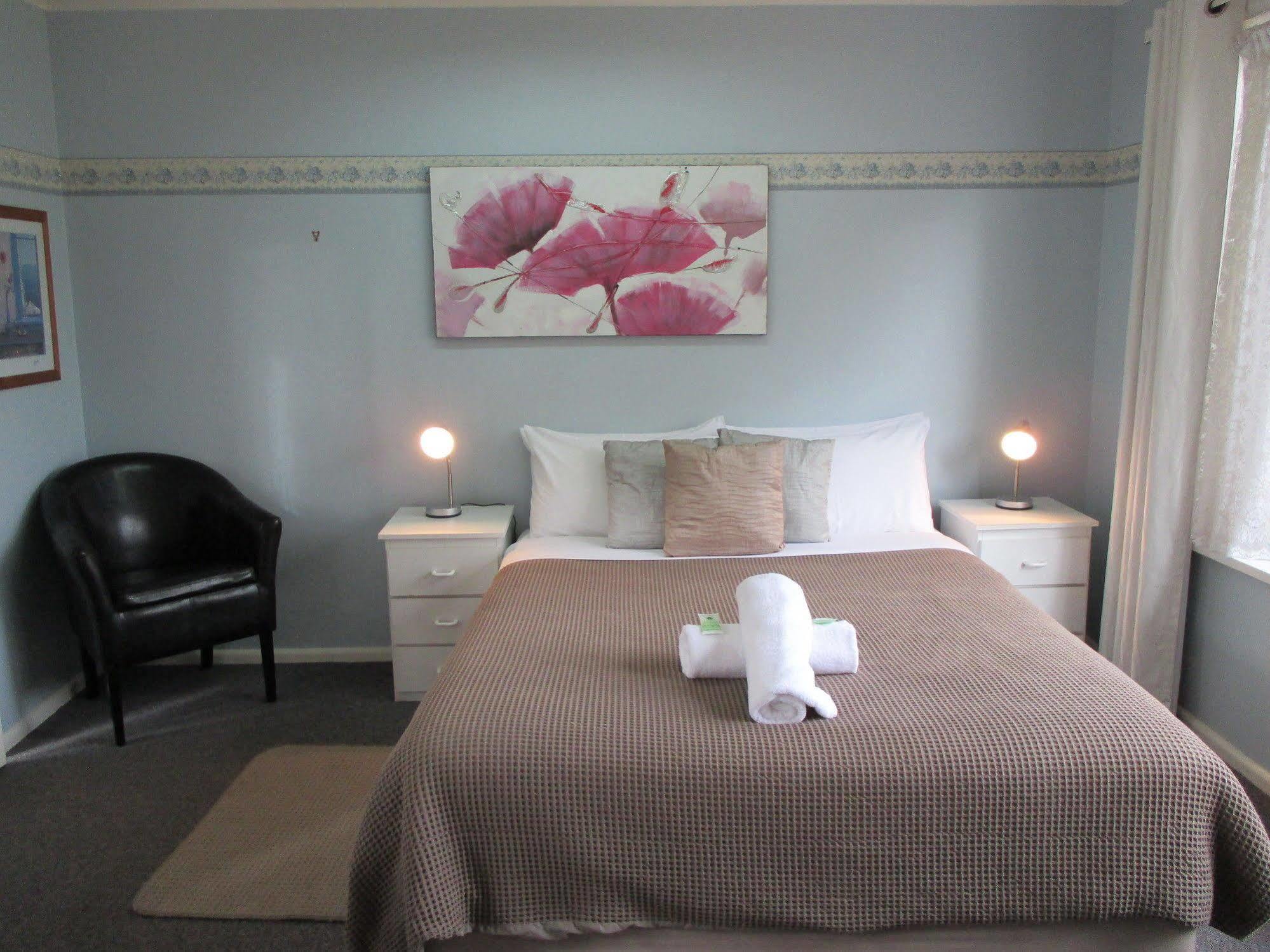 Alpine Riverside Cottages Porepunkah Luaran gambar