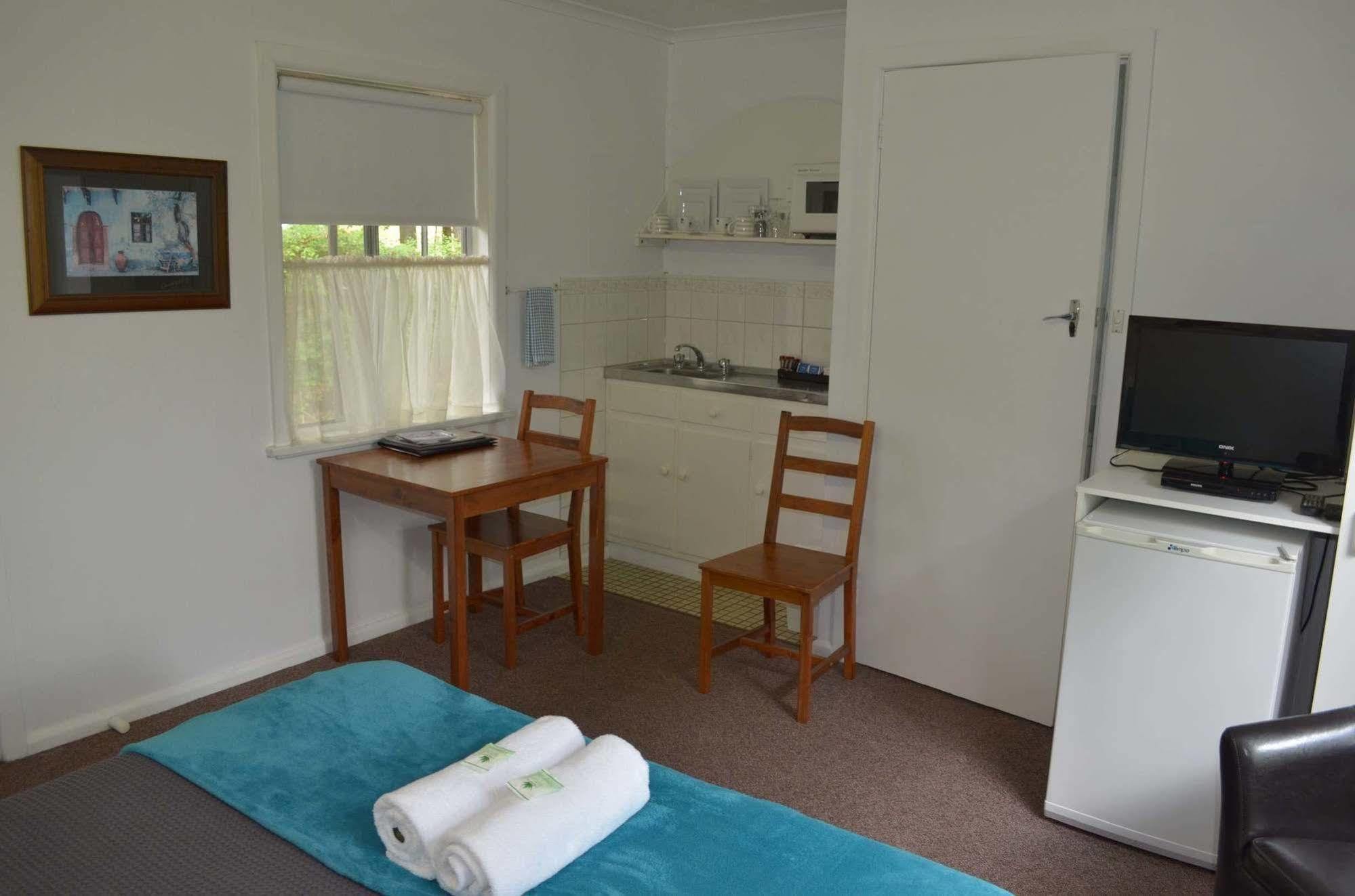 Alpine Riverside Cottages Porepunkah Luaran gambar